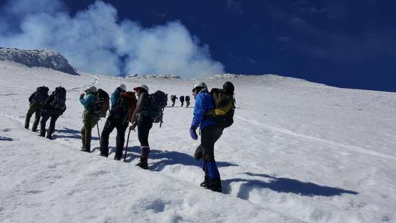 Image 2 of 9