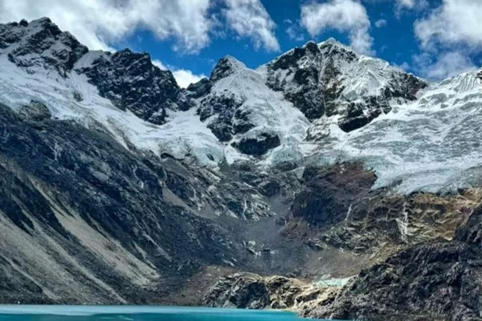Rocutuyoc Lake Trek from Huaraz - Tangol Tours - Peru - Image 2
