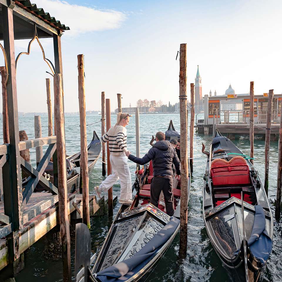 Rome to London Quest - Contiki - Italy - Image 6