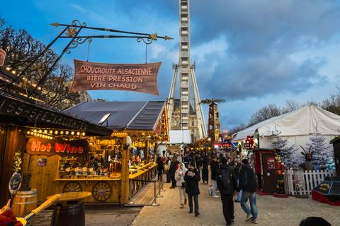 France Guided And Escorted Tours: Royal Winter And Christmas Splendors ¿ Advent Along The Seine Aboard A Paddlewheel Boat (port-to-port Cruise)