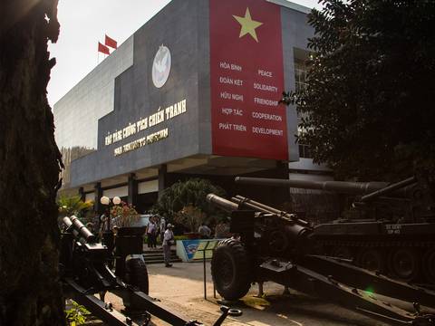 Saigon, Mekong & My Khe Beach Break (deluxe) - 9 Days - 9 Days