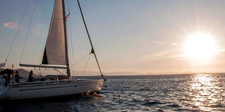 Sailing Greece - Mykonos to Santorini trip - alternative tour available