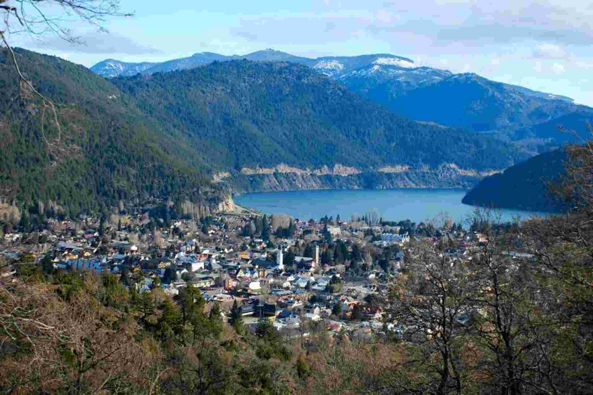 San Martin De Los Andes by the Seven Lakes from Bariloche