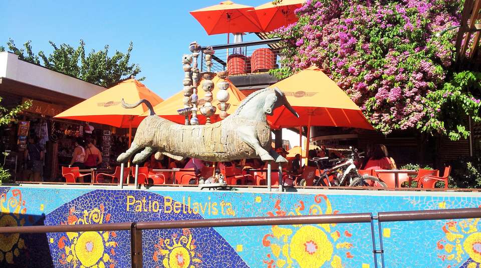 Santiago City Highlights Tour - Chile Off Track - Chile - Image 2