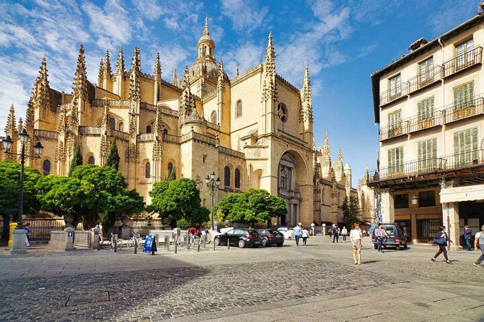 Segovia And Avila Day Trip From Madrid With Optional Gourmet Lunch - Vpt Tours - Spain - Image 9