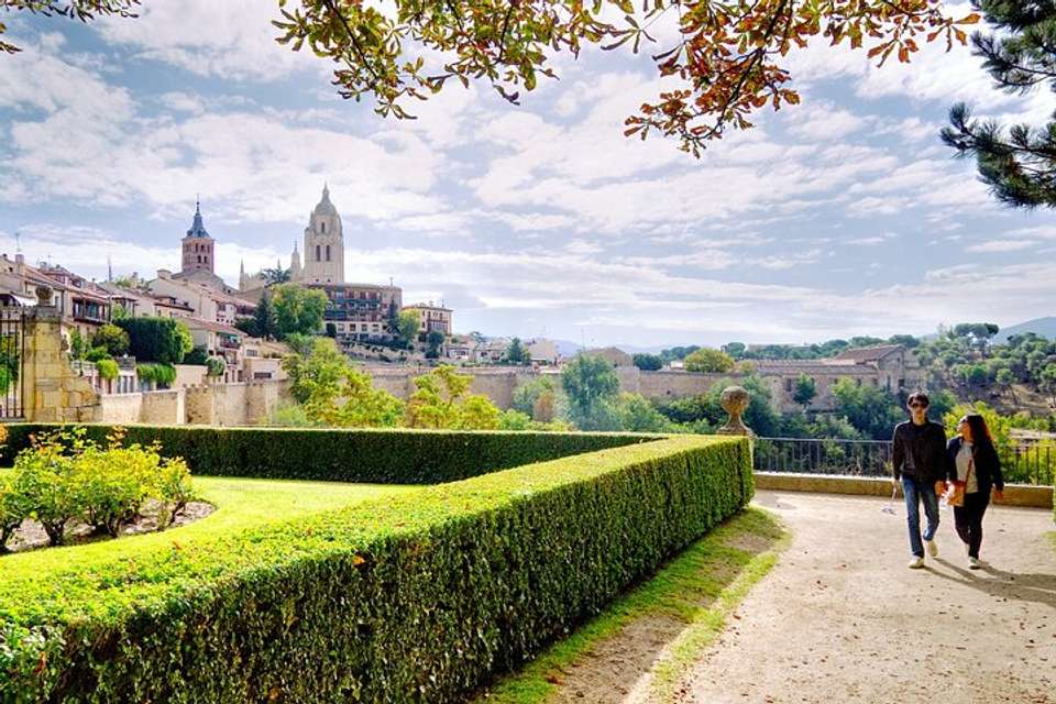 Segovia And Avila Day Trip From Madrid With Optional Gourmet Lunch - Vpt Tours - Spain - Image 6