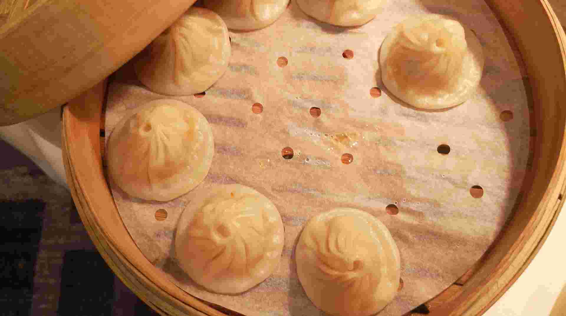 Shanghai Acrobatic Show and Authentic Dim Sum