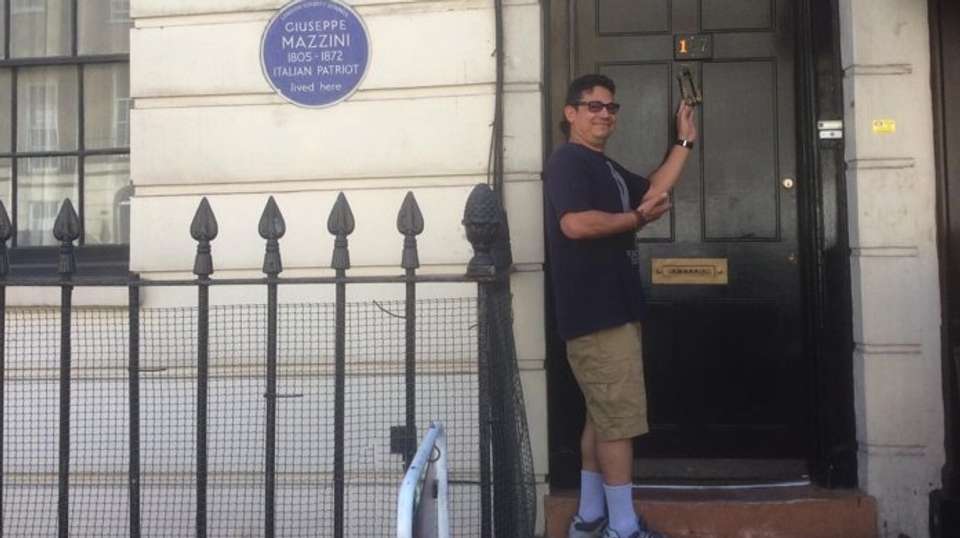 Sherlock Private Walking Tour - Ye Olde England Tours - England - Image 8