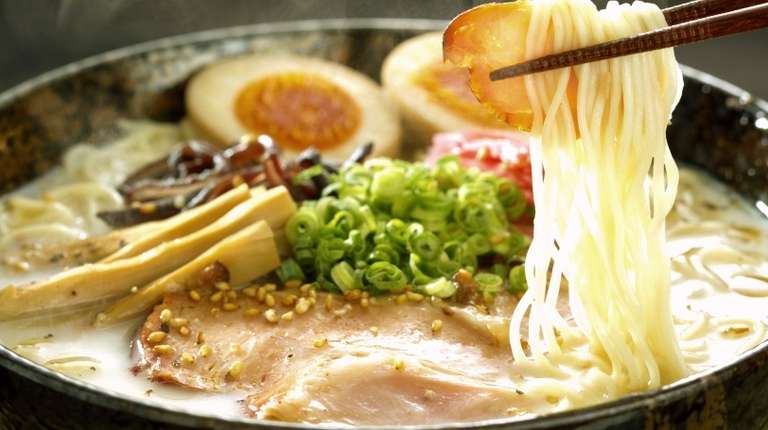 Tokyo Food Tour: Shinjuku Golden Gai Food Tour