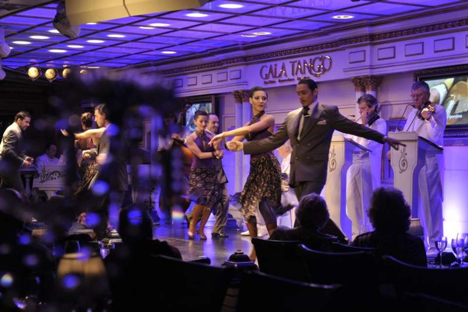 Shore Excursion: Gala Tango Dinner & Show - Tangol Tours - Argentina - Image 3