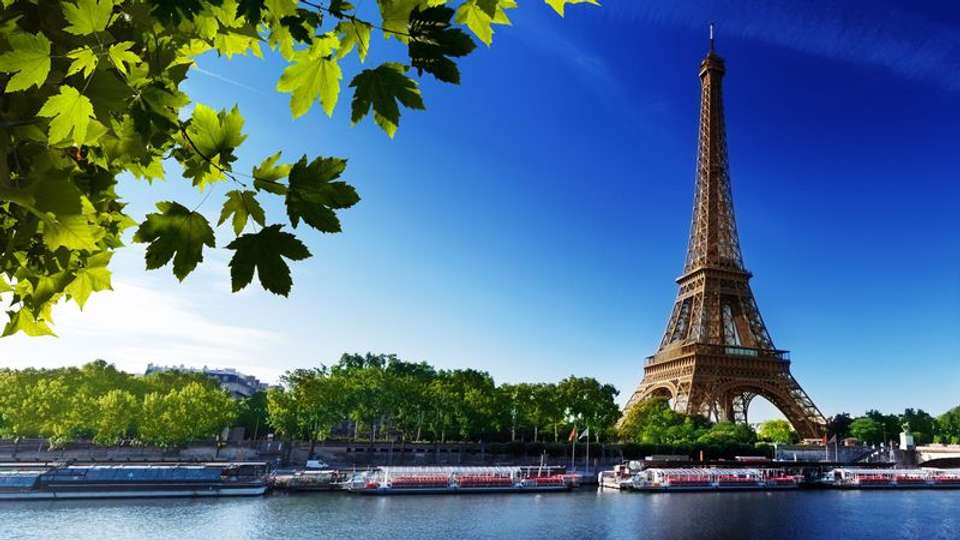 Short Break in Paris (port-to-port cruise) - Tweet World Travel - France - Image 2