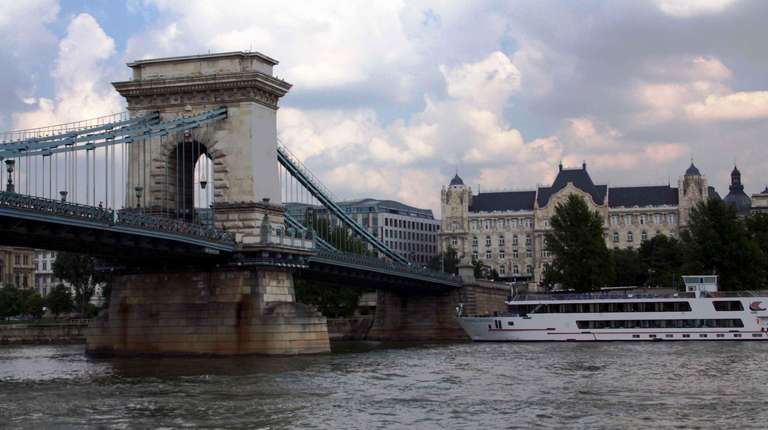 Sightseeing Cruise on the Danube - February 2026