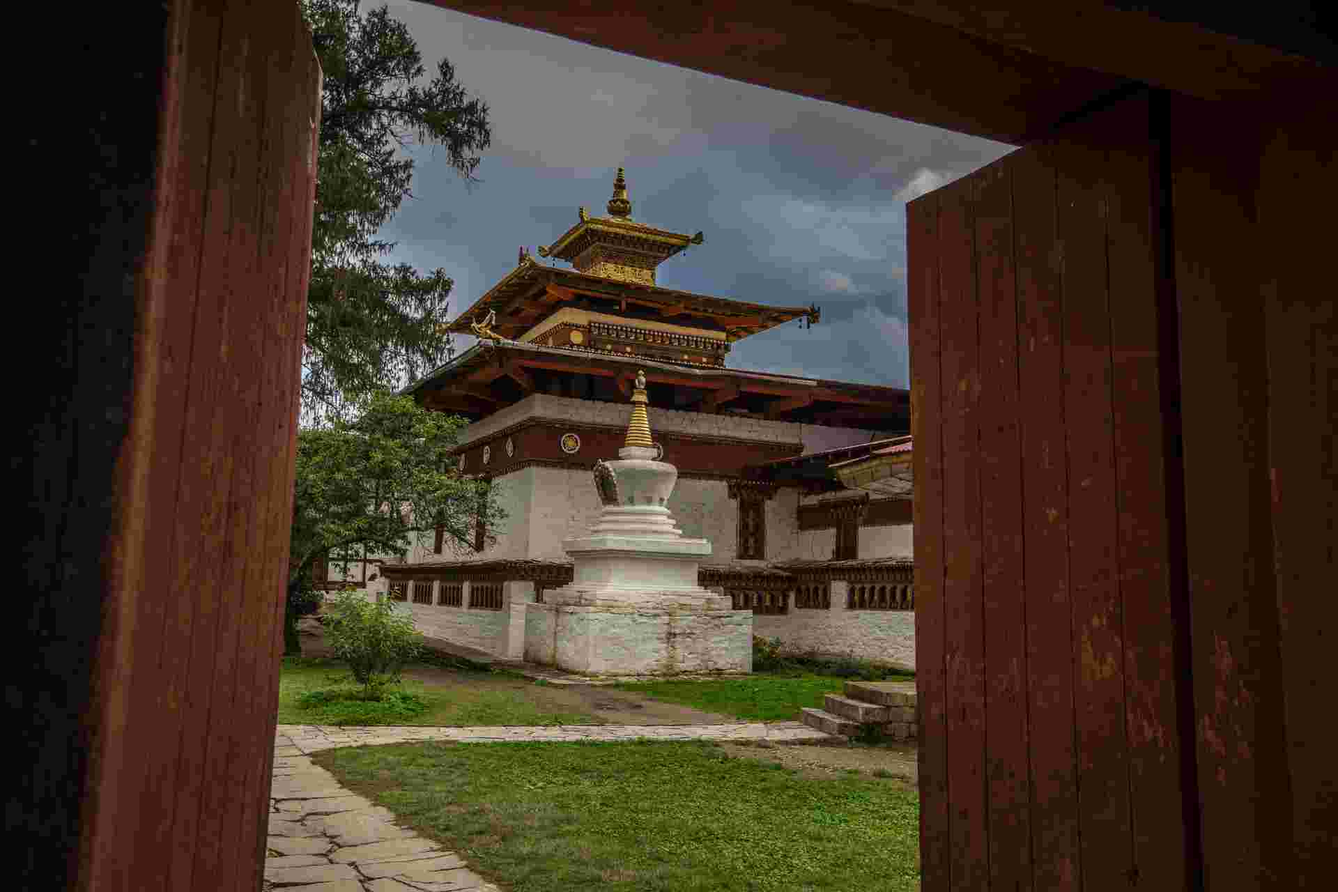 Signature: Bhutan & the High Himalayan Valleys