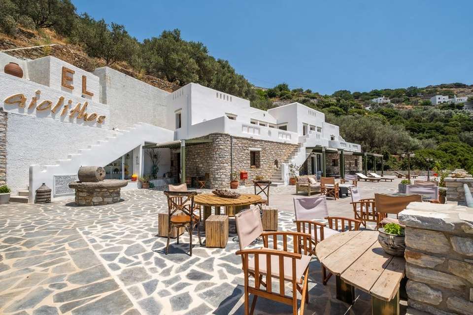 Signature Greece | Songs of the Lyre - Exodus Adventure Travels - Greece - Image 4