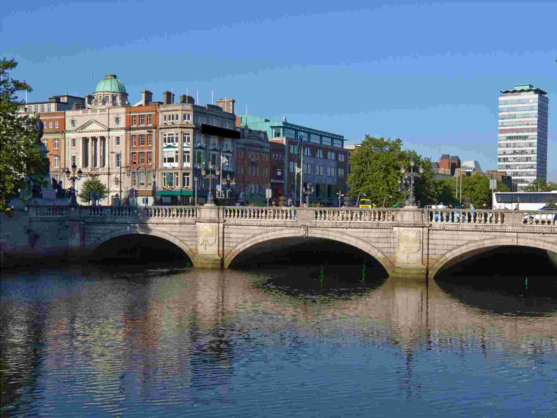 Signature: Ireland's Legendary Landscapes & Cities