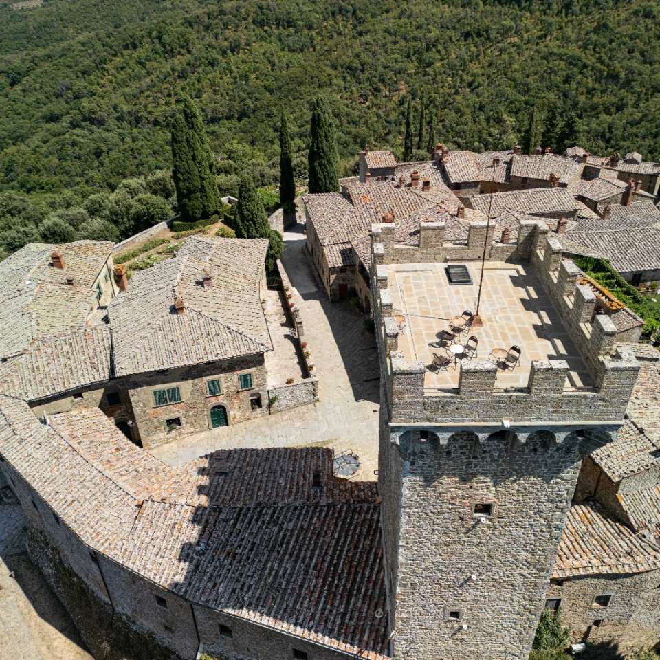 Image 18 of 18