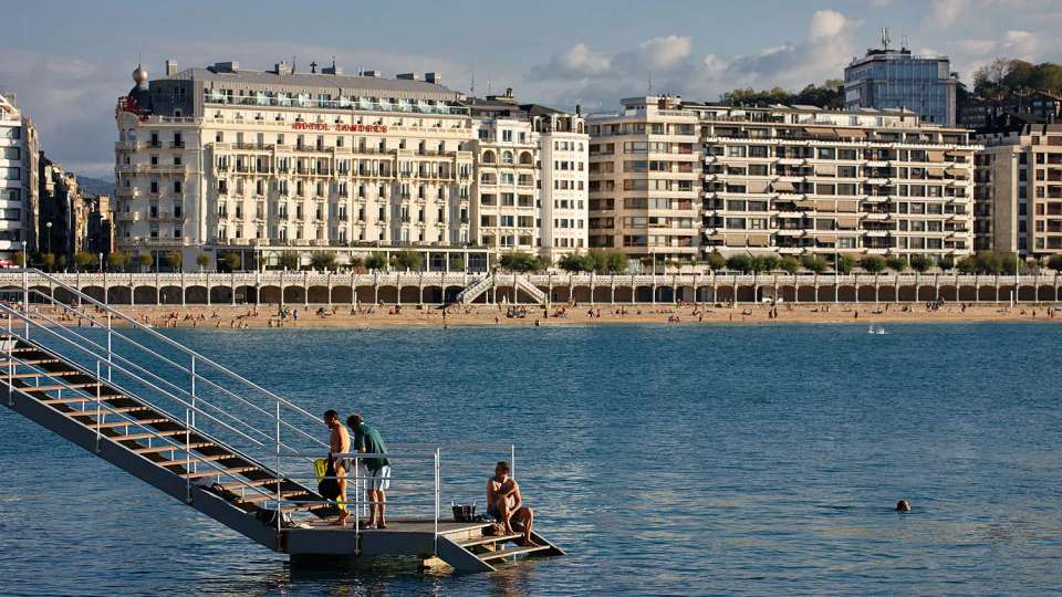 Signature: Northern Spain & the Vineyards of Southwest France - G Adventures - Spain - Image 8