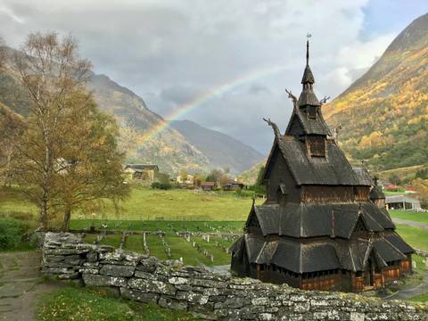 Signature: Norway's Fjords & Mountain Vistas