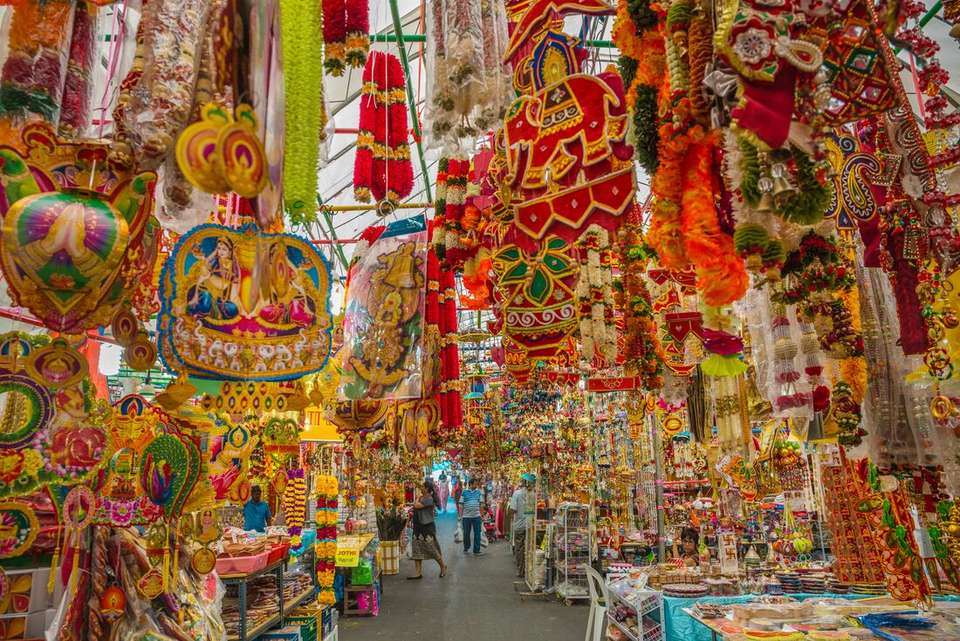 Singapore to Malaysia Real Food Adventure - Intrepid Travel - Singapore - Image 4