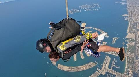 Sky Dive Dubai Palm
