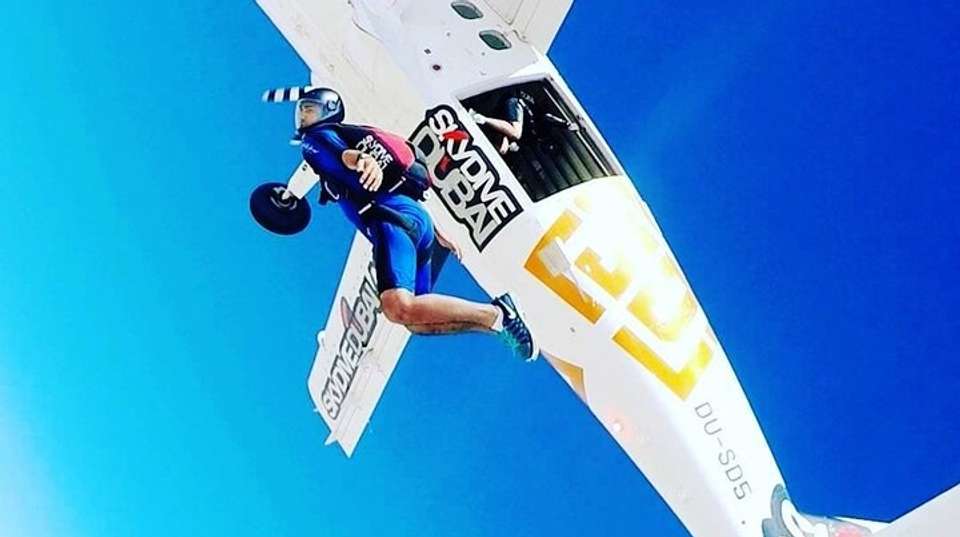 Sky Dive Dubai Palm - Odyssey Dmc - UAE - Image 3