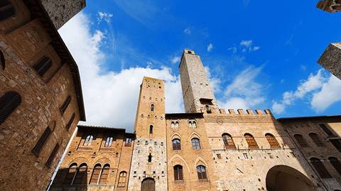 Europe Farm And Plantation Visits Tour: Small Group San Gimignano & Volterra Tour From Siena