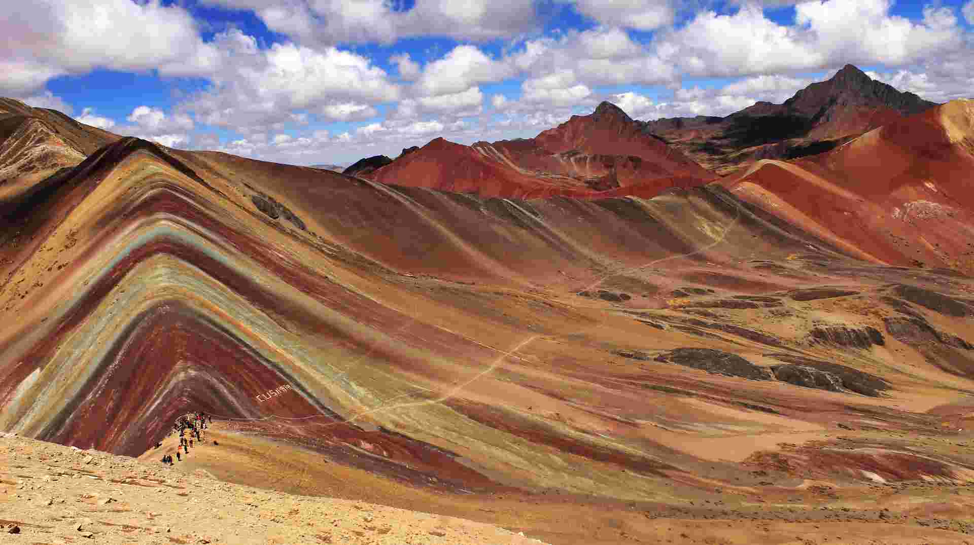Small Group to the Rainbow Mountain