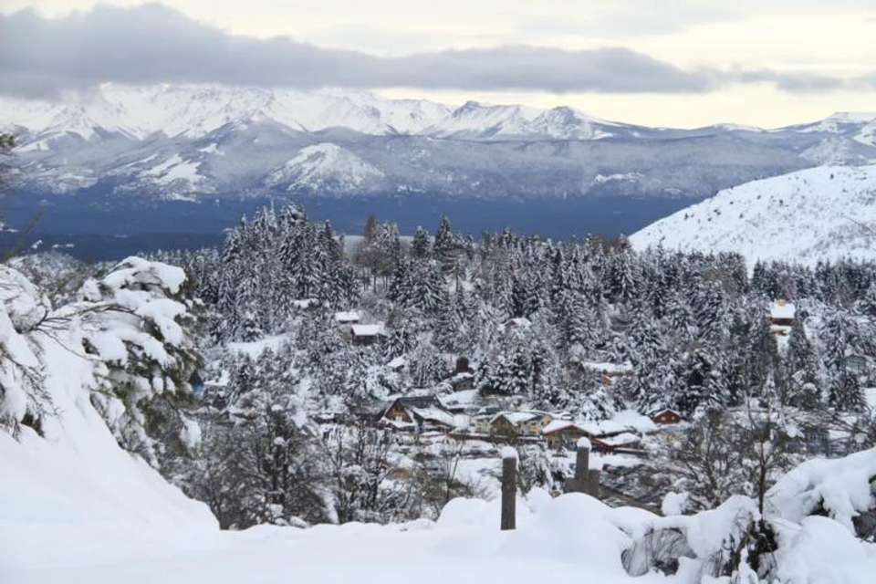Snow Adventure at La Cueva Catedral - Tangol Tours - Argentina - Image 3