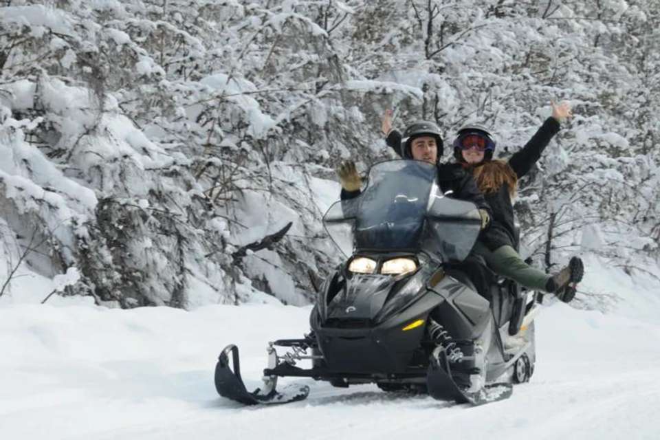 Snow Adventure at La Cueva Catedral - Tangol Tours - Argentina - Image 8