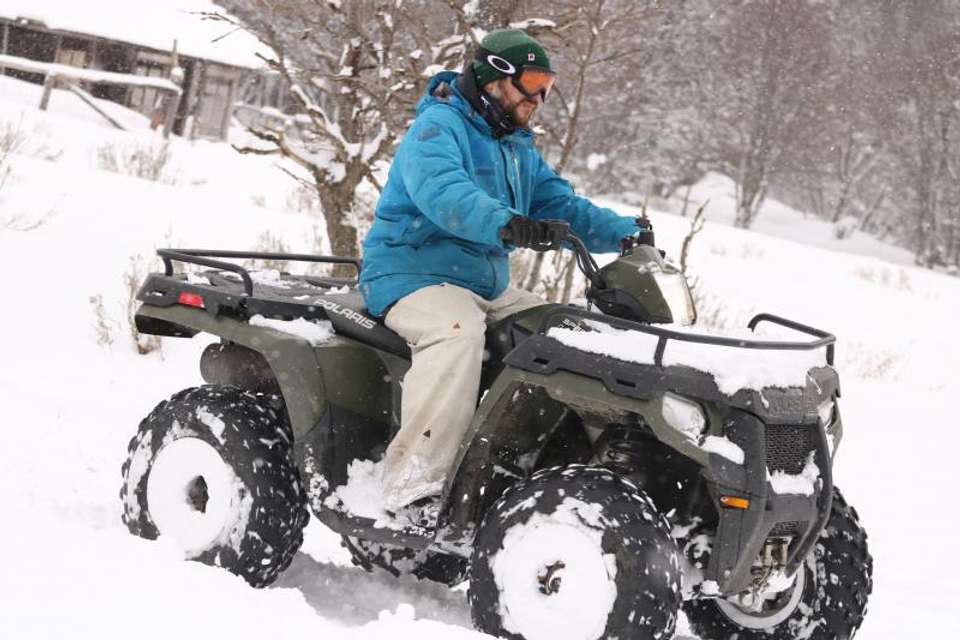 Snow Adventure Night Tour - Tangol Tours - Argentina - Image 2