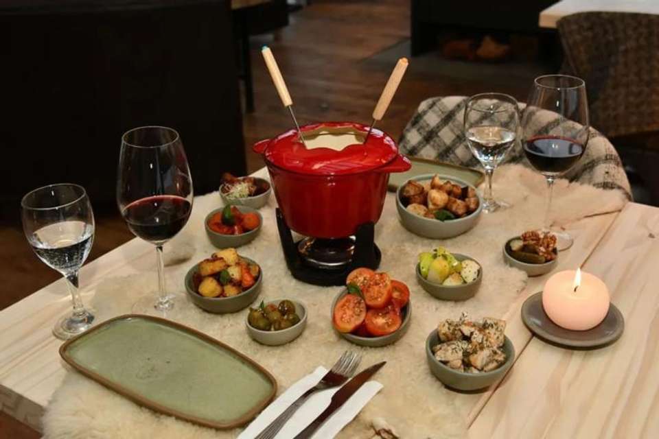 Snowmobile Adventure & Dinner at La Cueva Catedral - Tangol Tours - Argentina - Image 6
