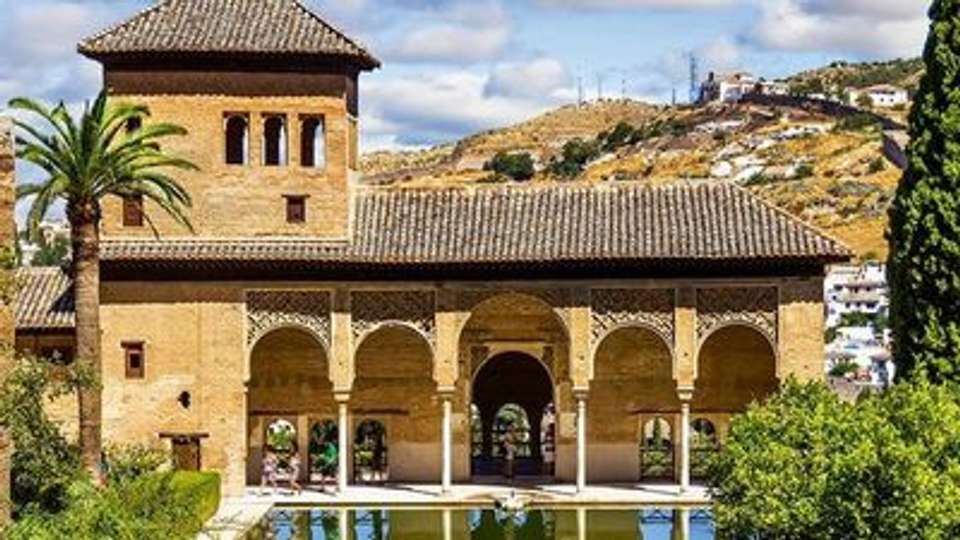 Unforgettable Cruise through Andalusia for an Exceptional Celestial Spectacle (port-to-port cruise) - Croisieurope - Spain - Image 6