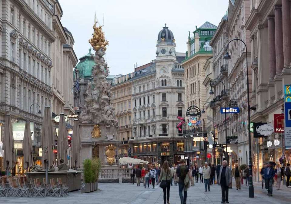 Solo Lite Captivating Central Europe - Indus Travels - Czech Republic - Image 9