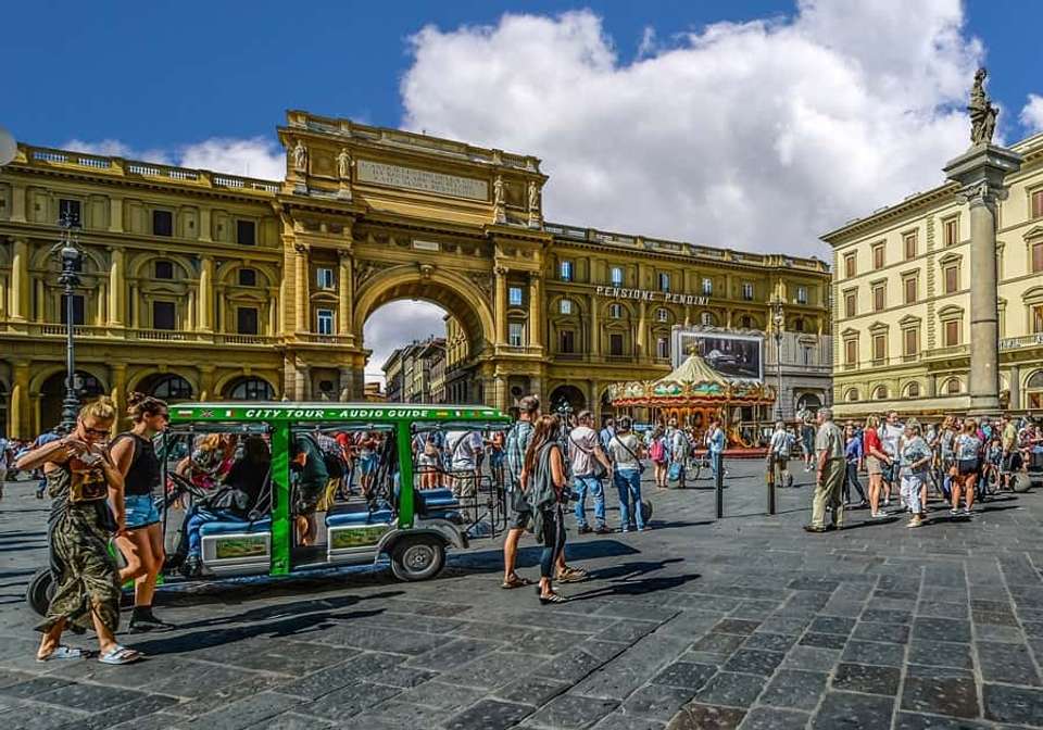 Solo Lite Epic European Experience - Indus Travels - France - Image 4