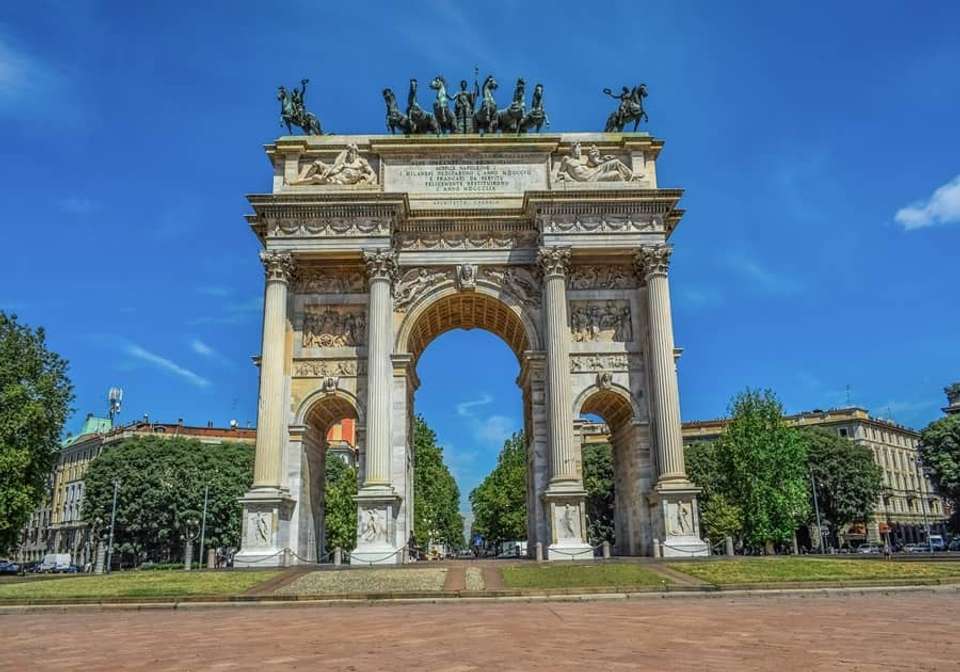 Solo Lite Essential France Switzerland and Italy - Indus Travels - France - Image 5