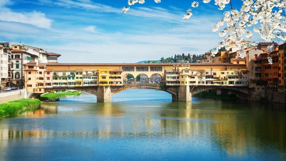 Solo Lite Essential France Switzerland and Italy - Indus Travels - France - Image 9