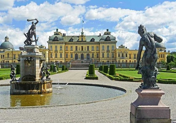Image 3 of 8