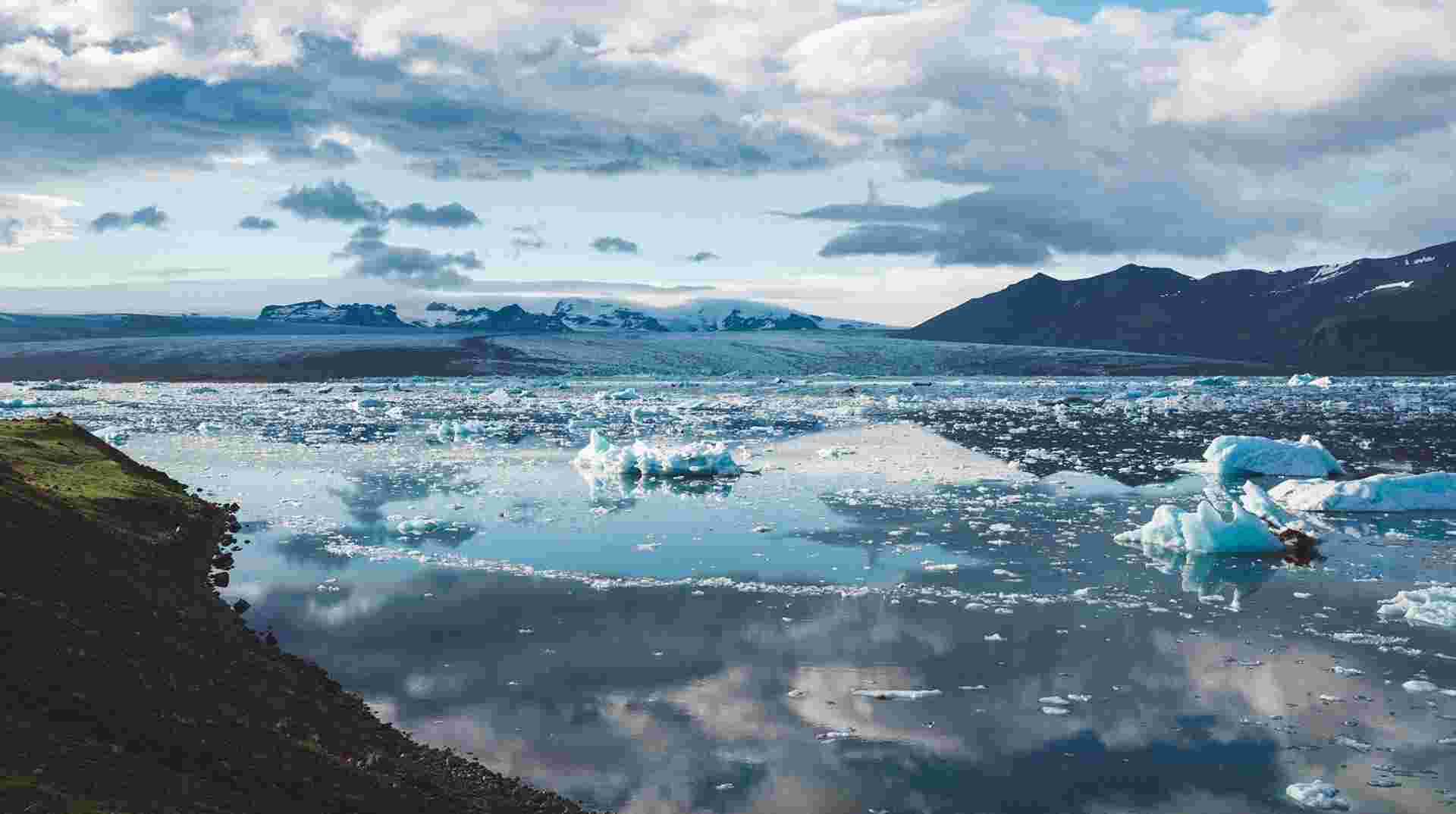 South Coast & Jökulsárlón Glacier Lagoon Tour