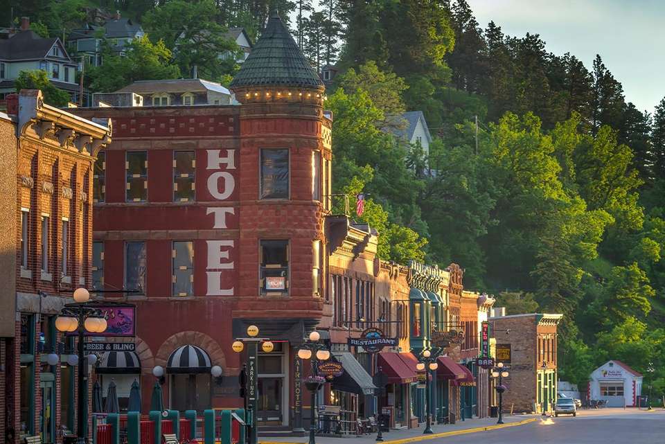 South Dakota to Yellowstone Parks Explorer - Intrepid Travel - USA - Image 10