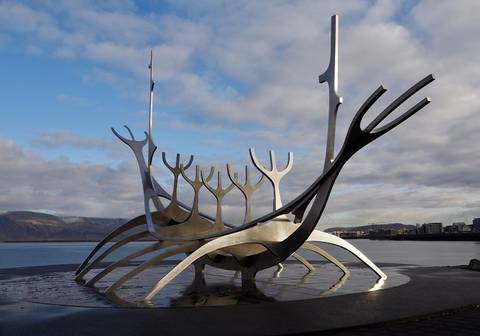 Reykjavik Explorer Tour: South Iceland And Reykjavik Solar Eclipse Tour
