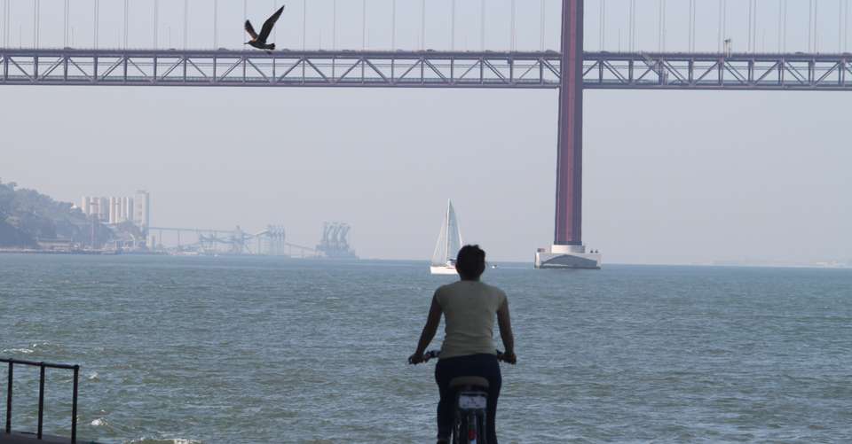 South Lisbon: Electric Bike Tour - Lisboa Autêntica - Portugal - Image 2