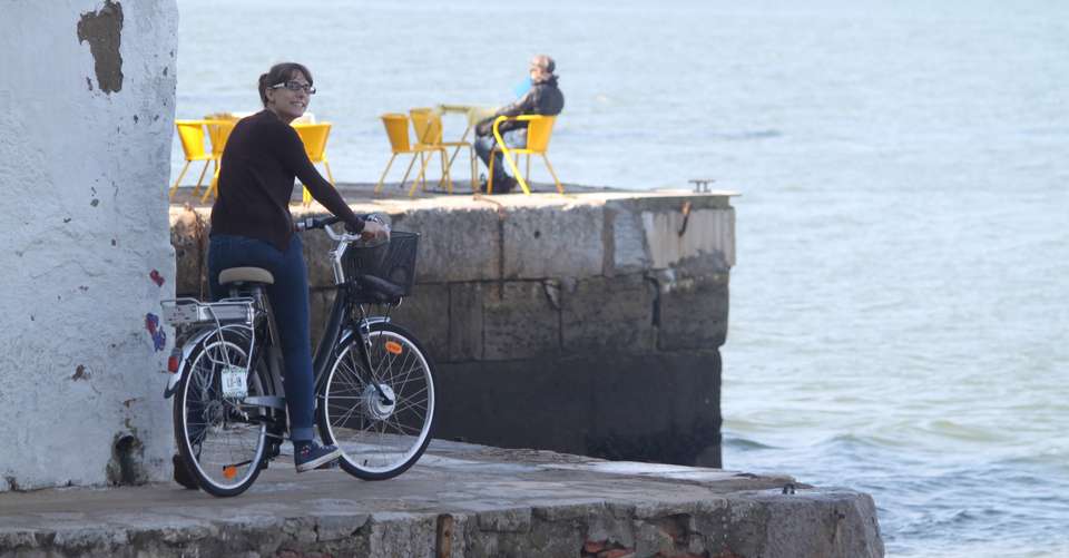 South Lisbon: Electric Bike Tour - Lisboa Autêntica - Portugal - Image 3