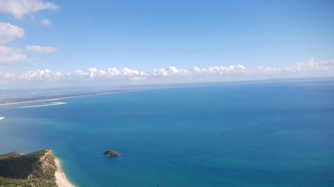 Lisbon Sightseeing Tour: South Of Lisbon’s Wonders – Arrabida, Wine & Tile Tour