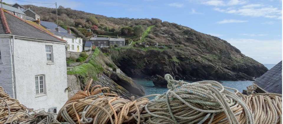 South West Coast Path: Penzance to Mevagissey - 8 Days - World Expeditions - England - Image 9
