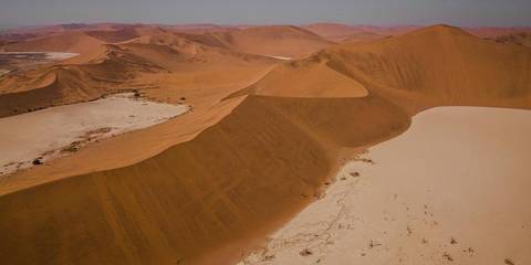 Africa Wildlife Safaris And Game Drives Tour: Southern Africa Southbound: Dunes, Deltas & Falls