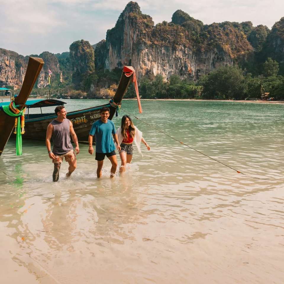 Southern Thai Highlights - Contiki - Thailand - Image 7