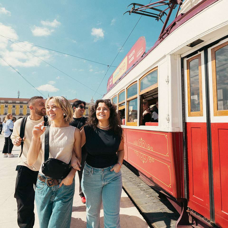 Spain and Portugal Highlights - Contiki - Spain - Image 6