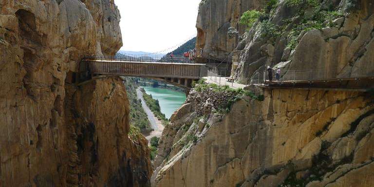 Granada Explorer Tour: Spain: Vibrant Cities & Countryside Walks