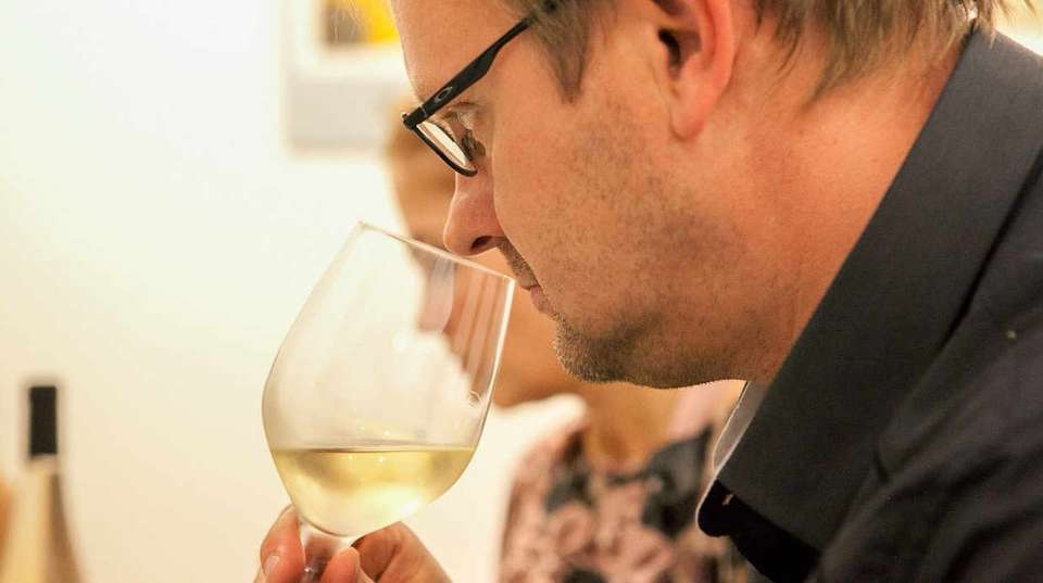 Spanish Wine Tasting in Barcelona with Lunch - Taller Projectes Oci Sal - Spain - Image 4