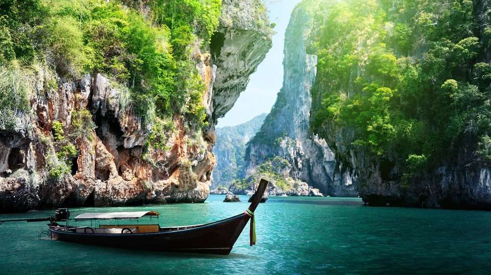 Spirit of Vietnam and Thailand 15 Days - Prestigo Asia - Vietnam - Image 7